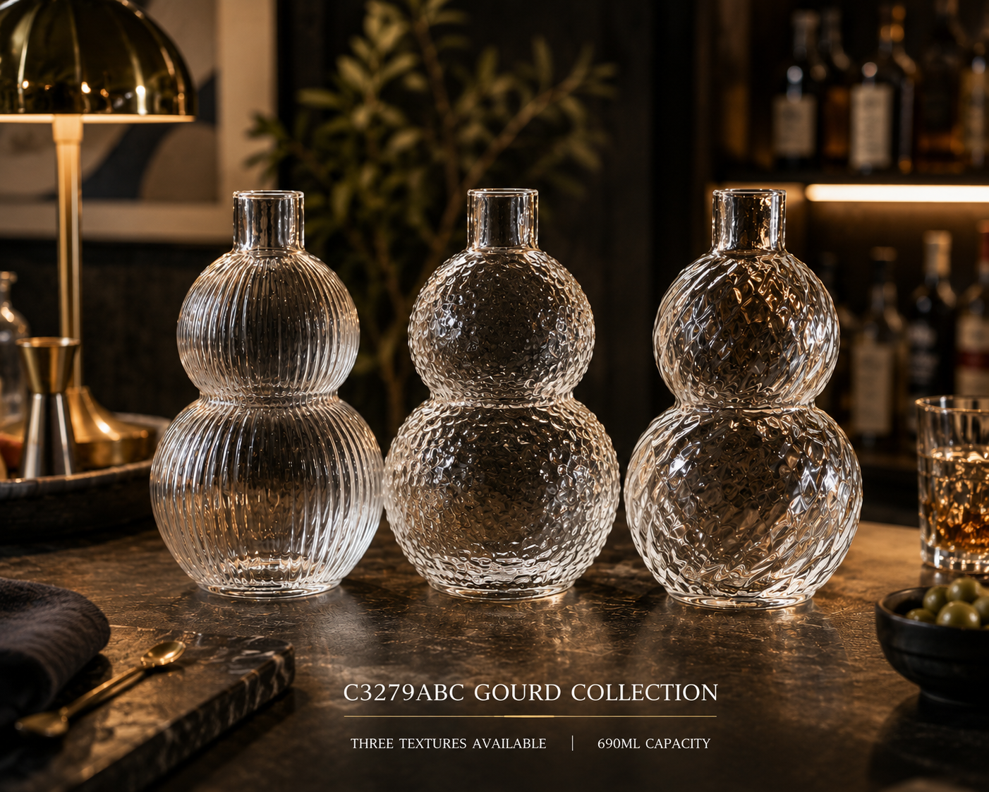 Textured carafes and pourers