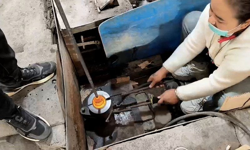 Hand shaping process